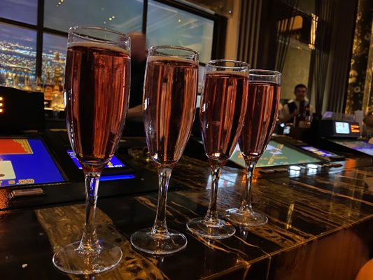 Vista Cocktail Lounge by null