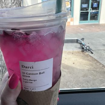 Starbucks - Coffee & Tea Near Me - Sacramento, California Starbucks - Coffee & Tea Near Me - Sacramento, California