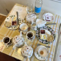 Peacocks Tearoom - Cream tea for two