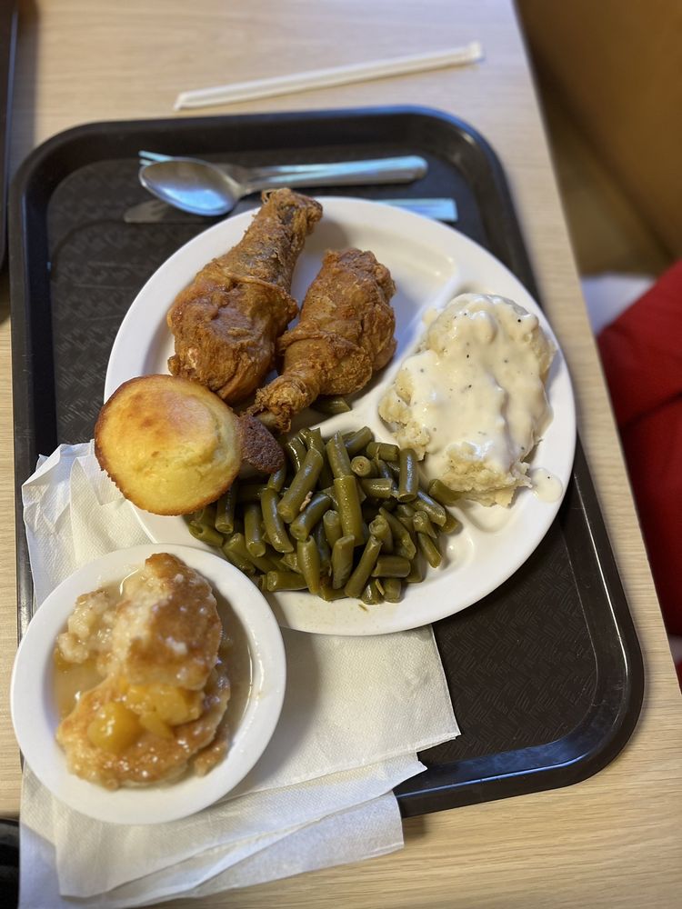 Food from Dyar's Diner