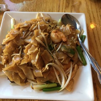 May Palace Restaurant - Chinese Near Me - Vail, Colorado