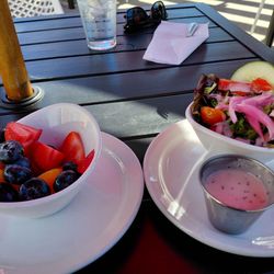 The Lauber - Side fruit and side salad