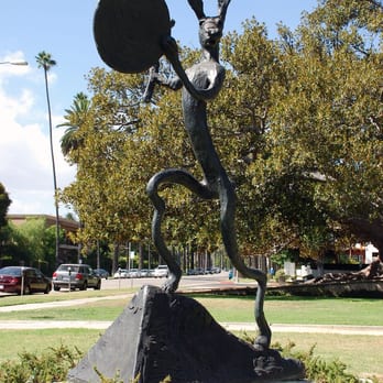 Beverly Gardens Park - Barry Flanagan; The Drummer; 1989-90; bronze - Parks Near Me - Beverly Hills, California