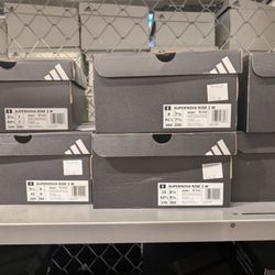 Adidas - Women's size 10