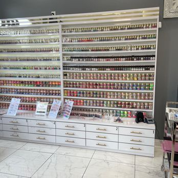 Aria Nail Lounge - Nail Salons Near Me - Pasadena, California