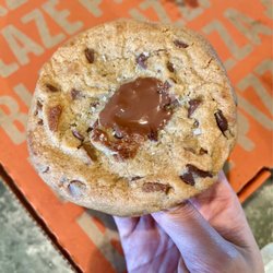 Chocolate Chip Cookie