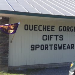 Quechee Gorge Gifts & Sportswear