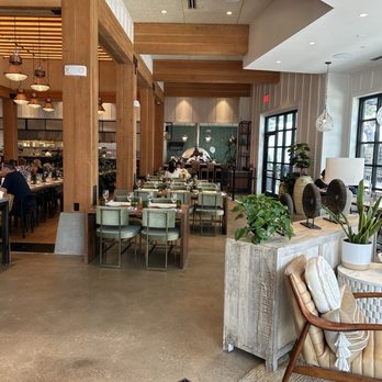 Sixty Vines - New American Near Me - Austin, Texas