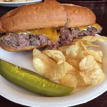 Ferguson's Pub - Dublin Cheesesteak - Pubs Near Me - Honolulu, Hawaii