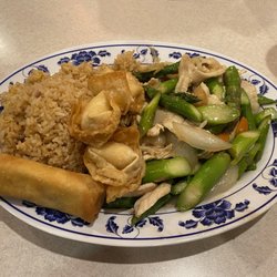 Hello China - Asparagus Chicken (Seasonal special) dinner combination plate