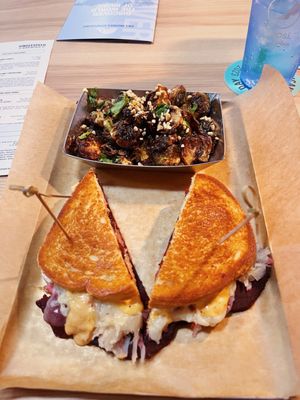 SingleSpeed Brewing Co - DSM TapRoom by null