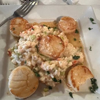 Dina's Bistro - scallops also to die for - New American Near Me - Toms River, New Jersey Dina's Bistro - scallops also to die for - New American Near Me - Toms River, New Jersey