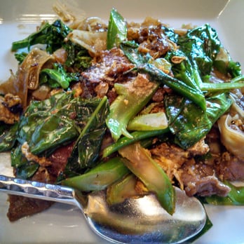 Panvimarn Thai Cuisine - pad see ew - Thai Near Me - Long Beach, California Panvimarn Thai Cuisine - pad see ew - Thai Near Me - Long Beach, California