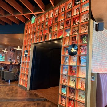 Vinyl Room - Lounges Near Me - Las Vegas, Nevada Vinyl Room - Lounges Near Me - Las Vegas, Nevada