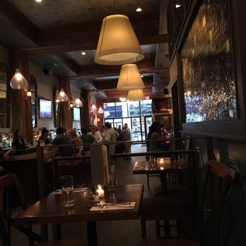 Juniper Bar - Cocktail Bars Near Me - New York, New York