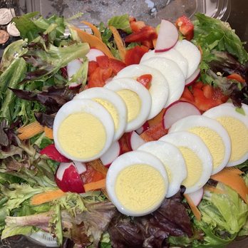 Gianorios Pizza - Garden salad - Pizza Near Me - Winfield, Illinois