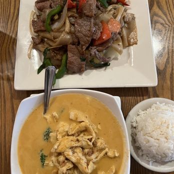 Thai Kitchen - Thai Near Me - Centreville, Virginia