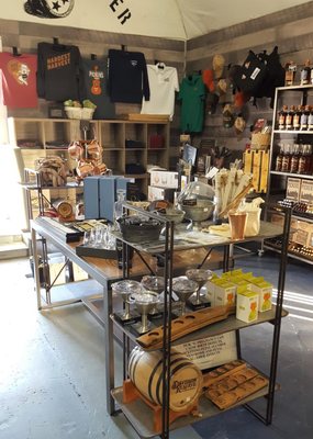 Pennington Distilling Co. by null