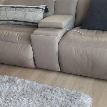Jerome's Furniture - A five month old sectional sofa - Furniture Stores Near Me - Anaheim, California