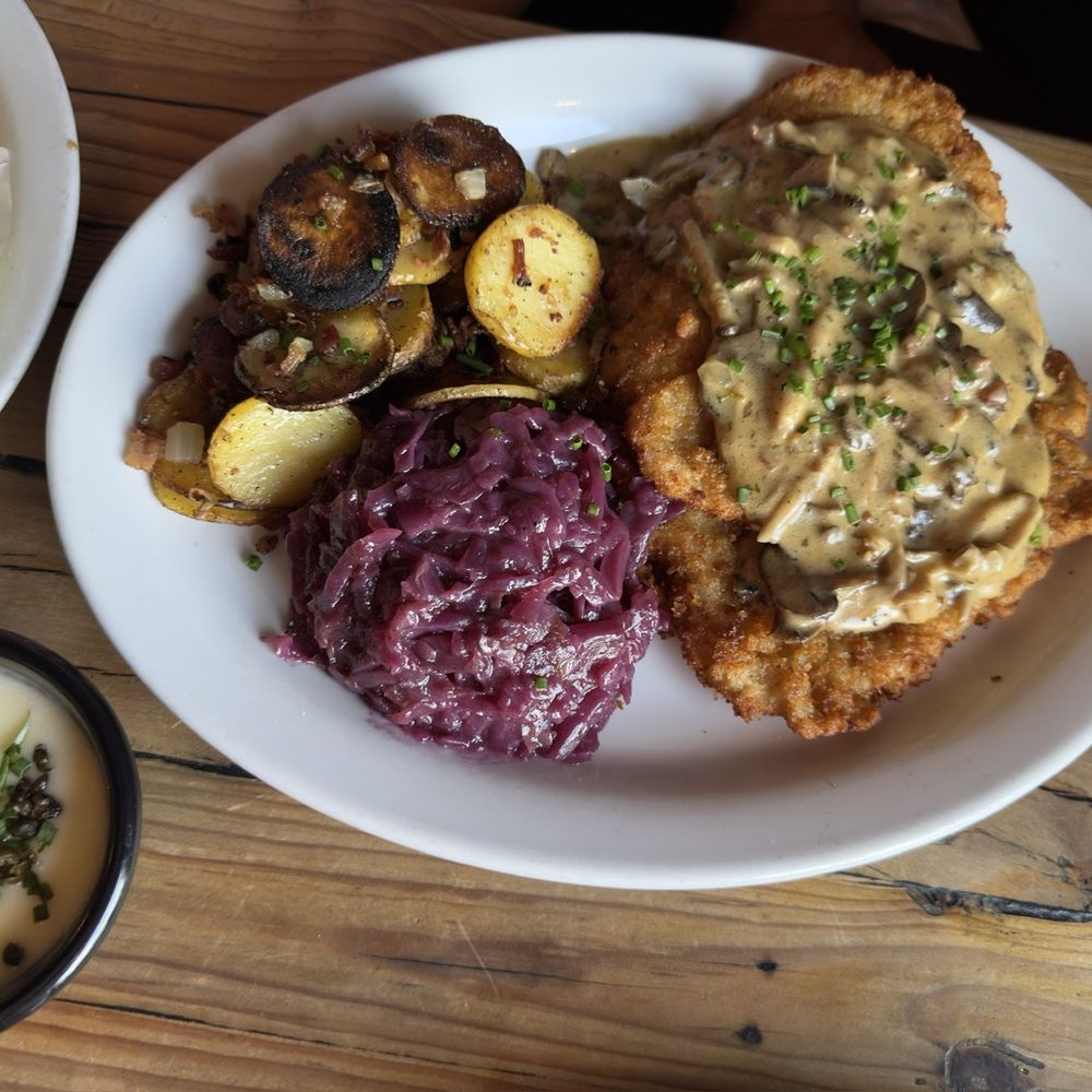 Weller's Bistro - Das Schnitzel - German Near Me - Layton, Utah Weller's Bistro - Das Schnitzel - German Near Me - Layton, Utah