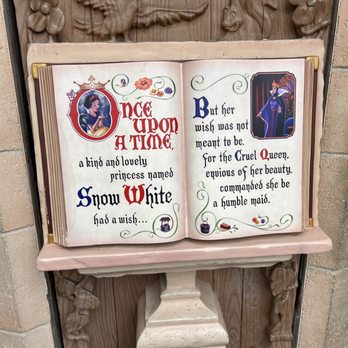 Snow White's Enchanted Wish - Amusement Parks Near Me