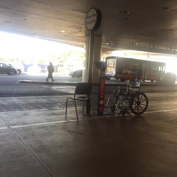 Prime Time Shuttle - No one to help you and no vans to drive you anywhere - Airport Shuttles Near Me - Los Angeles, California Prime Time Shuttle - No one to help you and no vans to drive you anywhere - Airport Shuttles Near Me - Los Angeles, California