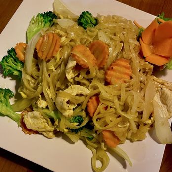Aroi Thai Cuisine - Ultimate Fried Noodle! - Thai Near Me - Yuma, Arizona Aroi Thai Cuisine - Ultimate Fried Noodle! - Thai Near Me - Yuma, Arizona