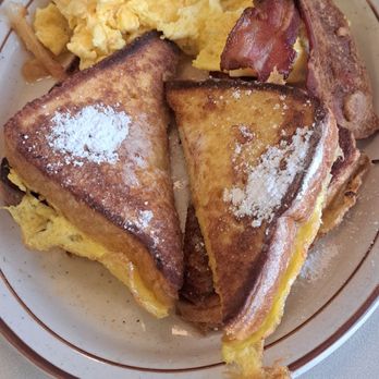 Lancers Restaurant - New American Near Me - Burbank, California