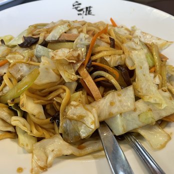 Uncle Lu - Vegetarian Fried Noodles ($12.95): could I turn vegetarian with this dish? :) - Taiwanese Near Me - Richmond, British Columbia Uncle Lu - Vegetarian Fried Noodles ($12.95): could I turn vegetarian with this dish? :) - Taiwanese Near Me - Richmond, British Columbia