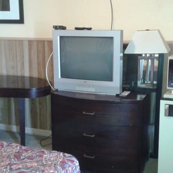 Angelina Motel - Angelina Motel offers full size bedrooms with internet, digital television, a refrigerator, microwave, and bathroom (shower only). - Hotels Near Me - Lufkin, Texas