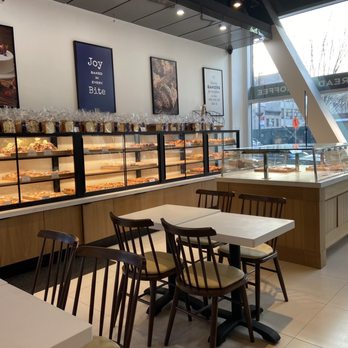 Paris Baguette - Bakeries Near Me - Queens, New York Paris Baguette - Bakeries Near Me - Queens, New York