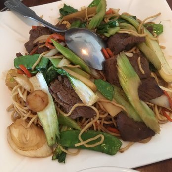 Vina Asian Restaurant - Chow main - Vietnamese Near Me - Spokane, Washington