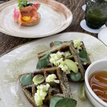 Palmaïa - Match waffles and salmon bagel at Şu Casa - Resorts Near Me - Playa del Carmen, ROO