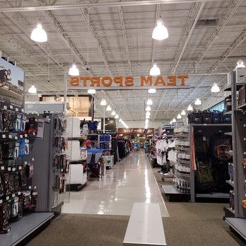 DICK'S Sporting Goods - From soccer to golf and everywhere in between. - Sports Wear Near Me - Ft. Lauderdale, Florida DICK'S Sporting Goods - From soccer to golf and everywhere in between. - Sports Wear Near Me - Ft. Lauderdale, Florida
