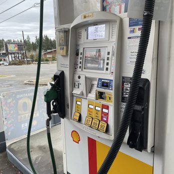 Lakecity Shell - Fancy gas pumps giving out recipes while I pump my gas #Winning - Gas Stations Near Me - Seattle, Washington Lakecity Shell - Fancy gas pumps giving out recipes while I pump my gas #Winning - Gas Stations Near Me - Seattle, Washington