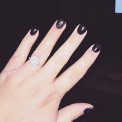 Nail Tech - Nails by Mindy