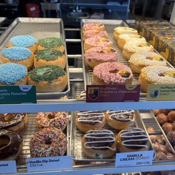 Tim Horton's - Harry Potter donuts