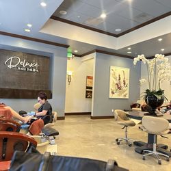 Deluxe Nail Salon - Interior