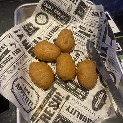 Fried Mac and cheese bites !!!!