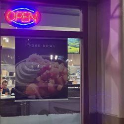 I Fish Poke & Burmese Cuisine - Photo taken at 8:56, two minutes after walking in and being abruptly told they are closed. I asked what time they closed, he said 9:00.