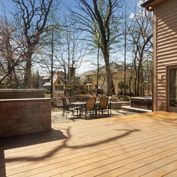 Hardscape - a patio with a table and chairs - Masonry/Concrete Near Me Hardscape - a patio with a table and chairs - Masonry/Concrete Near Me