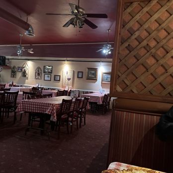 Filippi's Pizza Grotto - Norco - Inside of restaurant - Pizza Near Me - Norco, California