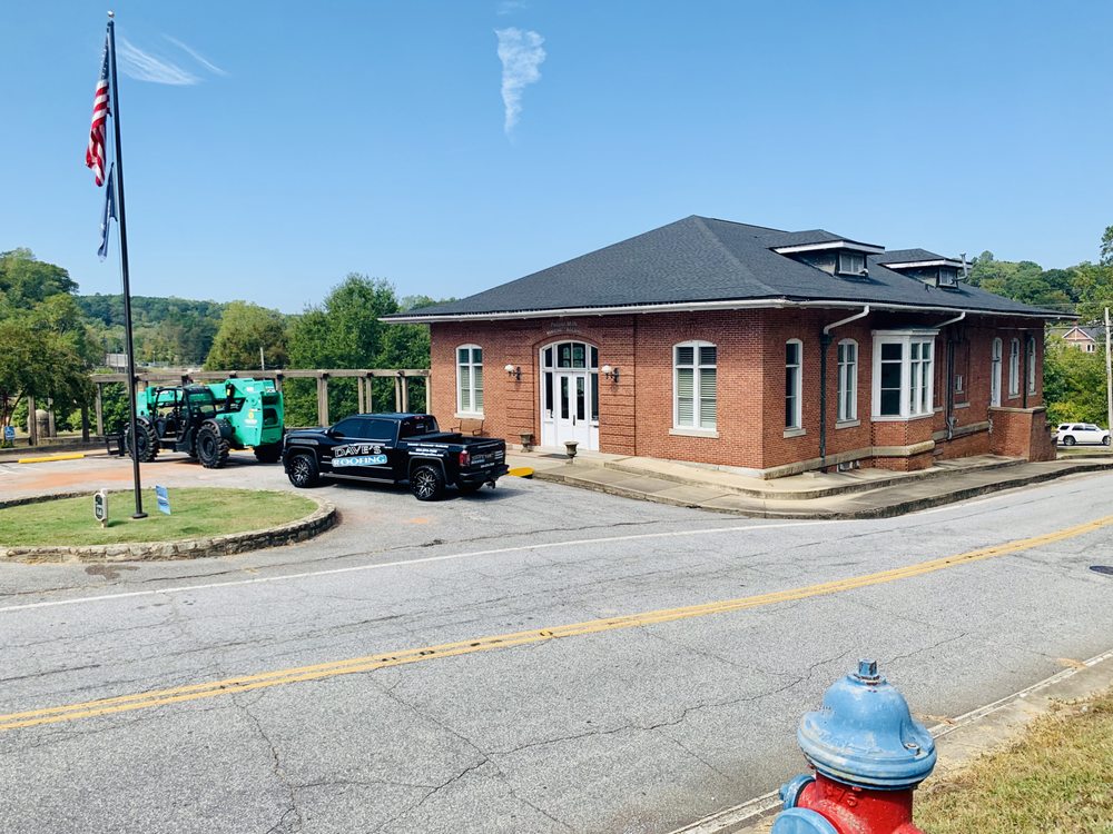 Slide of Daves Roofing