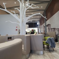 La Luna - Erster Eiscafé-Besuch des Jahres.
