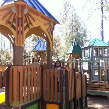 Idyllwild Community Playground - Playgrounds Near Me - Idyllwild-Pine Cove, California