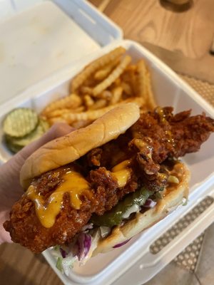 Dave's Hot Chicken by null