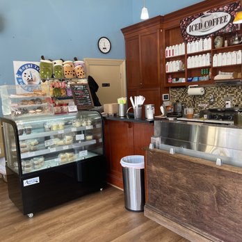 Royal Tea Boba & Sweets - Ordering area - Bubble Tea Near Me - Hagerstown, Maryland