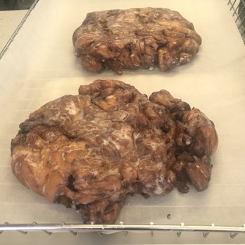 D&D's Place - Apple fritters! Soooo big you'll be munching on this all day - Donuts Near Me - Chicago, Illinois D&D's Place - Apple fritters! Soooo big you'll be munching on this all day - Donuts Near Me - Chicago, Illinois
