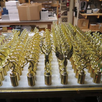 Reading Trophy & Shirt - trophies-boston-awards - Trophy Shops Near Me - Reading, Massachusetts