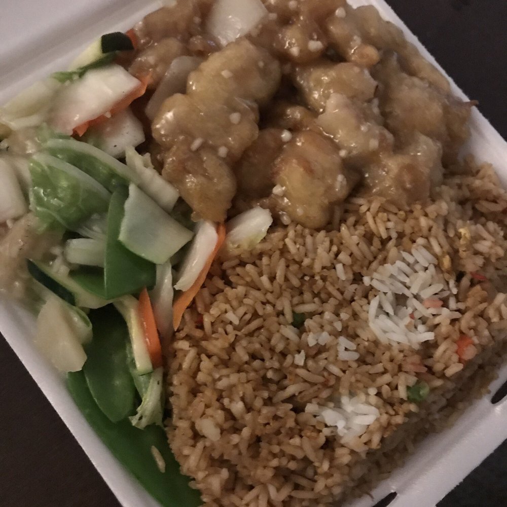 Egg Roll King - Honey Garlic Chicken, Veggie Delight and Pork fried rice combo - Chinese Near Me - Reno, Nevada
